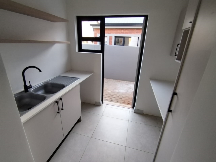 To Let 3 Bedroom Property for Rent in Melodie North West